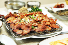 전남 곡성 석곡 흑돼지 석쇠구이 가을 손님 입맛을 사로잡다