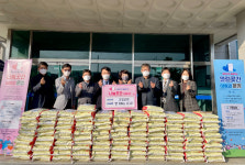 경남 고성교회 창립 113주년 기념…쌀 113포 이웃 나눔