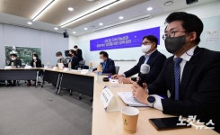 발언하는 CBS '한판승부' 박재홍 앵커