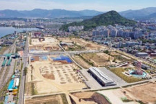 강원도청 이전 논란, 지선 앞둔 이재수 춘천시장에 불똥