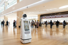 국립극장 AI 로봇 큐아이가 좌석 안내해드려요