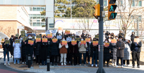 운동장 한복판에 모듈러 교실, 아이들은 어디서 뛰어노나요?
