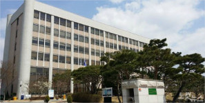 초등학교 급식실서 음식 훔치려 한 30대 징역형