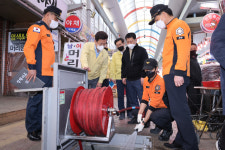 허태정 대전시장, 태평시장 방문해 화재 안전점검 실시