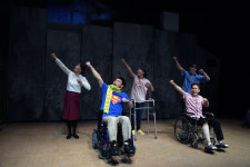 [노컷 리뷰]장애 편견 깨요…뮤지컬 슈퍼맨처럼!