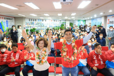 중구 발전 전환점 김영길 울산중구청장 당선 확실
