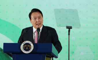 윤 대통령, 첫 해외 순방 '나토정상회의' 참석 유력…한일회담 성사 주목
