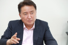 김영환 충북지사 당선자 개인 유튜브 계속 운영하겠다