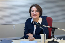 저출생 정책 과감하게 바꿔야