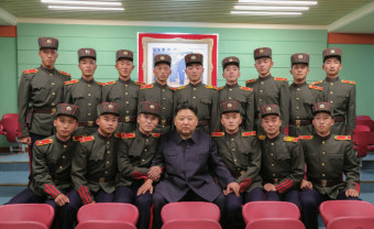 김정은, 빠듯한 軍 훈련 일정에도 만경대학원 이례적 재방문…왜?