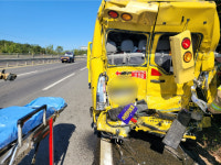 창녕 어린이집 차량·트럭 추돌사고…1명 사망·15명 부상