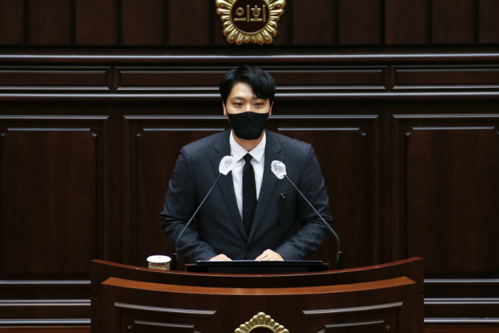 박종철 의원, 비상계엄 지지 글로 논란... 지지 의도 아니었다 사과