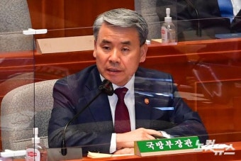 답변하는 이종섭 국방부 장관