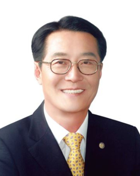 박우량 신안군수, 기간제 공무원 채용 관여 혐의로 군수직 상실!