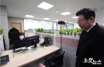 전세피해지원센터 방문한 이재명 대표