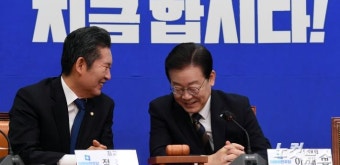 대화하는 이재명-정청래