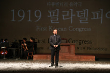 홍남표 창원시장, 음악극 1919 필라델피아 관람