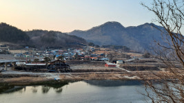 꽃 피는 봄, 사과꽃 향기에 취할 수 있는 무주 예향천리 금강변마실길 2코스[전라북도 천리길]