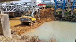 여수산단 A업체, 희멀건 세정수 12만L 하천 유출