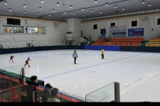 육동한 춘천시장, 국제 규격 아이스링크 유치 도전