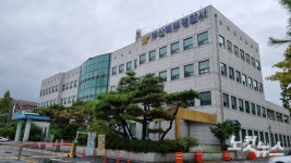 소음 신고 받고 출동한 경찰 흉기로 찔러…60대 구속 송치