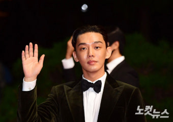 '유아인 프로포폴 처방' 의사 '셀프 투약'으로 구속 갈림길