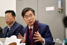 부산 국민의힘, 국회의원 증원 절대 반대…민주당 당혹