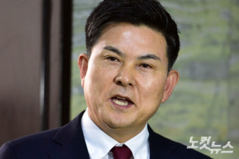 與 김태호, 원내대표 불출마 선언…