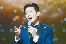 '미트2' 김용필, 아나운서→트로트 가수 새 출발