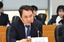 尹, 신임 소방청장에 남화영 소방청 차장 임명