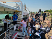 초·중학생 낙동강생태탐방선 타고 체험학습