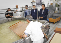 문경시,국가무형문화재 김삼식 한지장 공개 행사