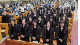 조금은 특별한 목사 안수식