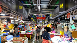 해수부, 장·차관 나서 수산물 안전성 강조