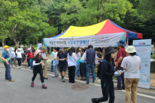 광주시치과의사회, 구강보건의 날 기념…무등산서 치아사랑 캠페인 개최
