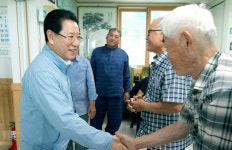 김영록 전남지사, 폭염 대응 경로당 무더위 쉼터 살펴