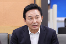 너는 눈부시지만, 나는 눈물겹다…榮光(The Glory) 전라북도!