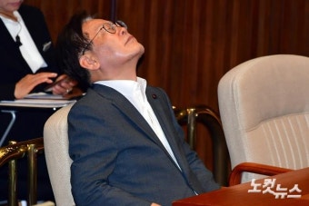 단식 6일 차, 본회의 참석한 이재명 대표