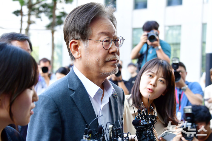 이재명, 쌍방울 대북송금-대장동 특혜 의혹 병합 재판 기각, 서울-수원 따로 심리 예정