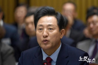 질의 답하는 오세훈 시장