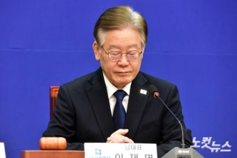 생각에 잠긴 이재명 대표