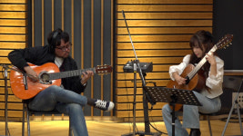 투기타즈 첫 레슨비 4만원…집시·클래식 기타 1인자까지