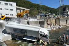정선군 조립식 사무실 충돌 3명 사상자 낸 화물차 운전자 구속