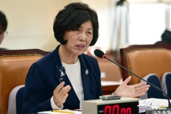 의원 질의에 답변하는 강정애 국가보훈부 장관 후보자