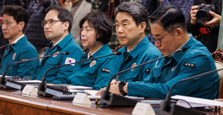 이주호 부총리, 의대생들 돌아오라고 촉구 신뢰 형성 노력할 것