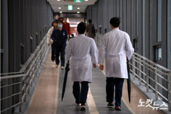 경남 전공의 수련병원 4곳 351명 사직서…환자 피해 우려