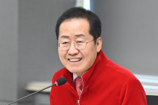 홍준표 시의회와 협의해 동대구역 광장에 박정희 동상 세울 것