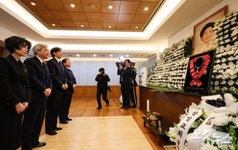 손명순 여사 빈소 조문하는 조국 대표
