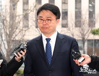 임현택 소아청소년과의사회장 경찰 출석