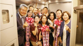 민주당 조계원 이쁨조…여성위 한 가정 아내, 명예 실추당해